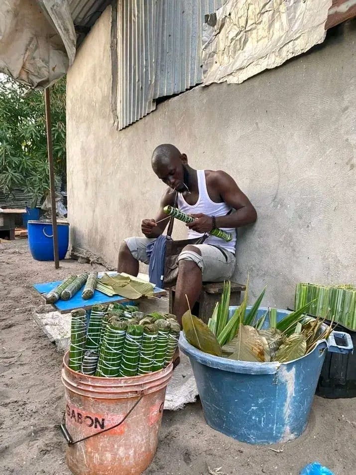 Lyno, le créateur de contenu gabonais qui fait du manioc un héritage de famille et un symbole de dignité